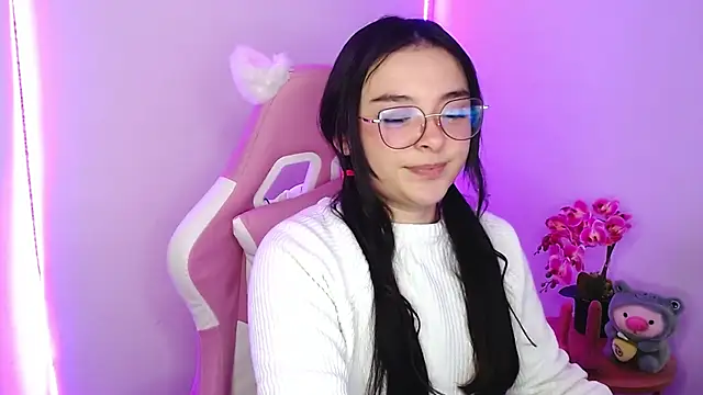 Nahia_Brm – Naživo XXX chat