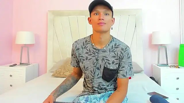 Damian_Garciaa Show Webcam