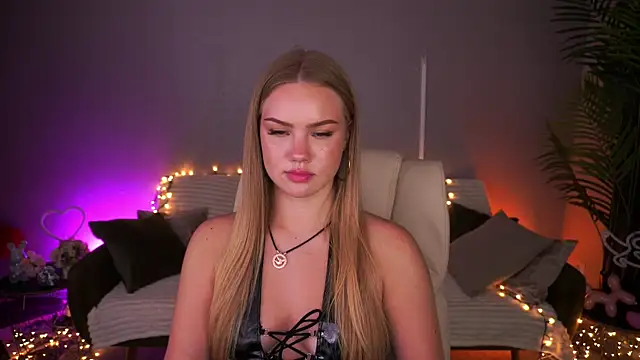 Chat +18 de CelesteNoir ao vivo