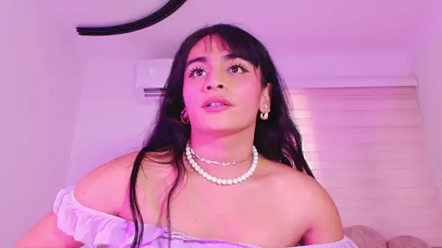 Malaia_thompson_n Live XXX chat