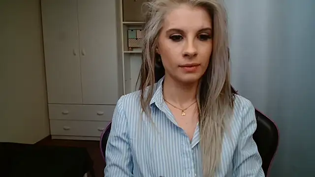 KristineGlow's Live XXX Chat