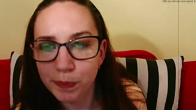 EmilyHotAngel: онлайн-секс-чат