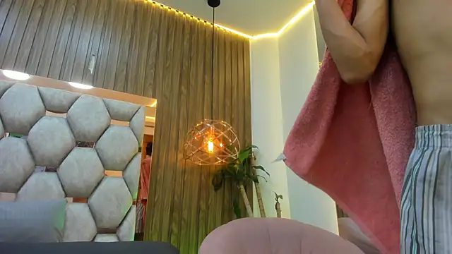 عرض كام adams_bobby