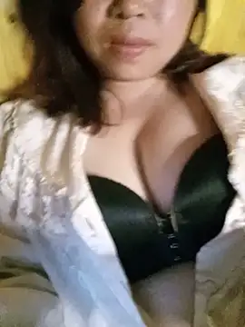 julybe 网络视讯表演