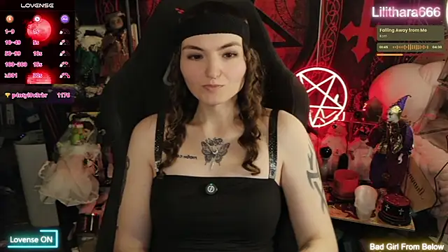 Lilithara666 Show in webcam