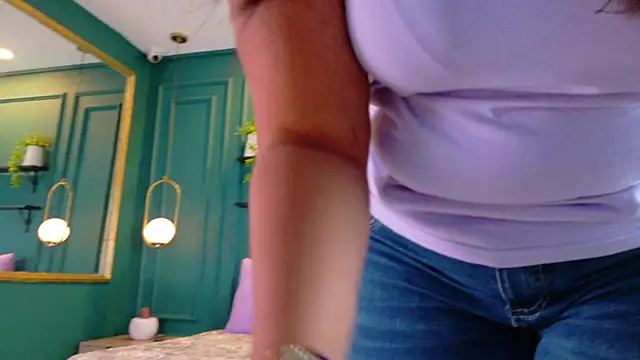 Онлайн чат XXX ale_cam