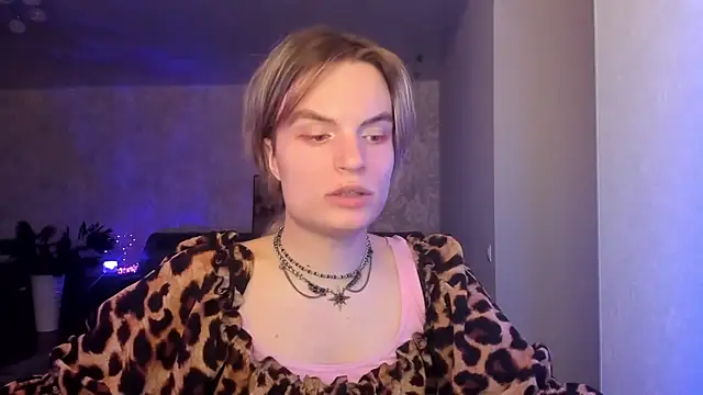 Вебкам-шоу milliKira006
