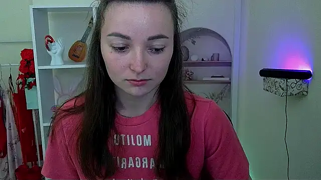 _Barbie_Kiss_ Webcamshow