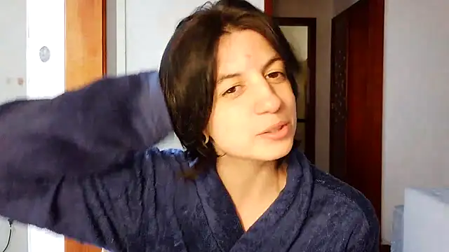 kyslrana Chat XXX in diretta