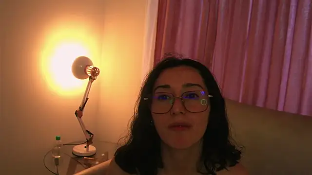 Ginevra_esposito Adlı Modelin Canlı XXX Sohbeti
