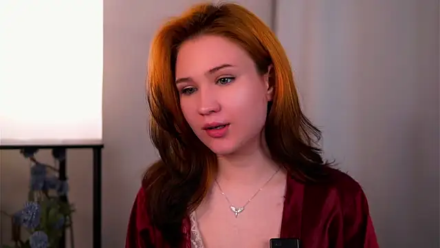 TemikaAltvater Adlı Modelin Canlı XXX Sohbeti