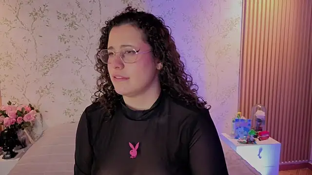 دردشة Charlotte__Miller الجنسية المباشرة