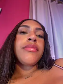 MaverickGray live XXX chat