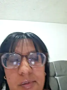 Chat +18 de ZaidaWet ao vivo