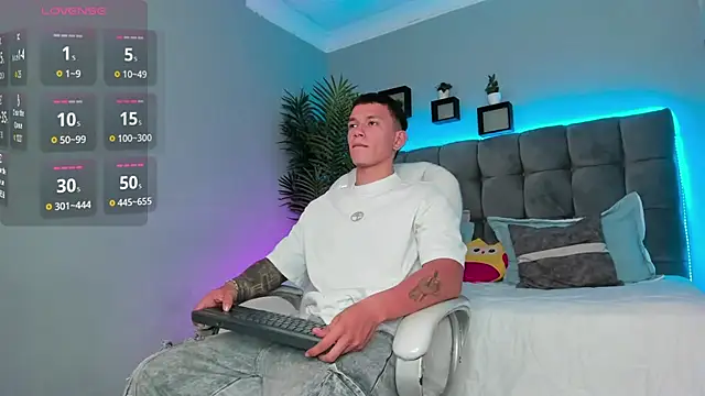 Thomas_moon Chat XXX live