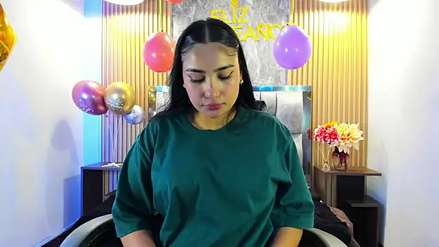 Sulay_Kim élő XXX-chatje