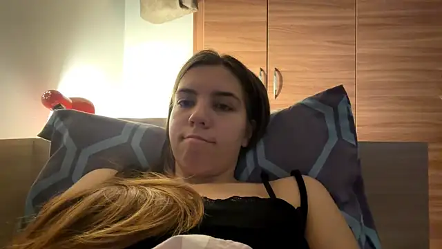 แชท XXX สดของ LaurindaStalford