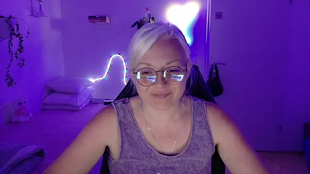 Chat +18 de Linsy_Kim ao vivo