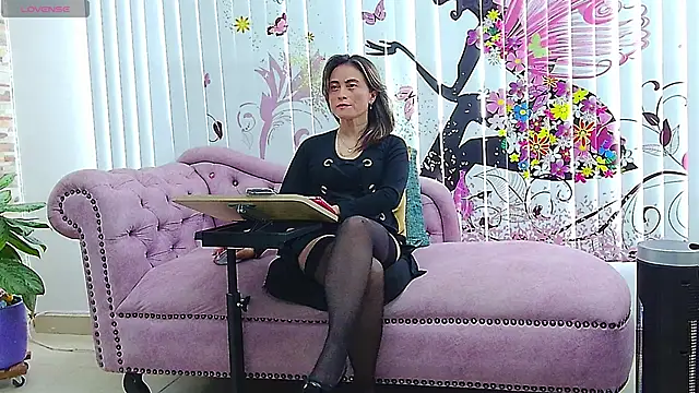 دردشة MarcelaFlores الجنسية المباشرة
