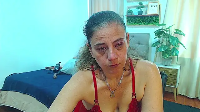 sasi_luna Chat XXX live