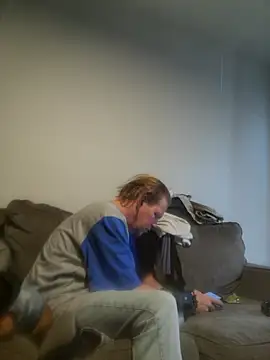 عرض كام yourMasterisBored