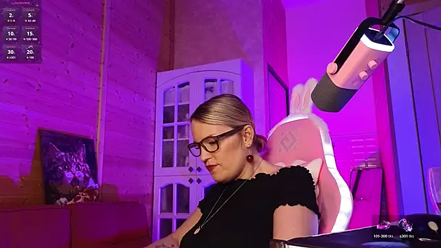 XXX chat uživo modela Lady_Shine