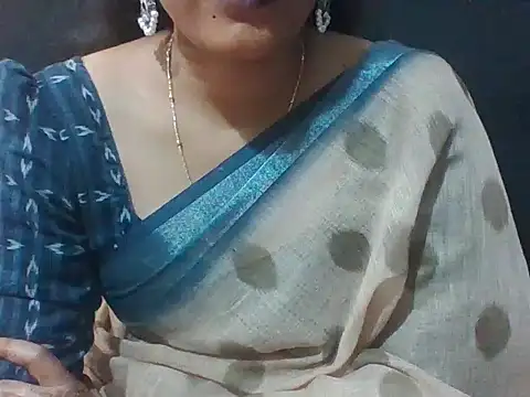 Thilothama_Vaishu Show in webcam