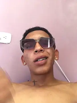 daniel_hot_420 webcam show