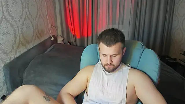 Vladik_b 在線直播表演