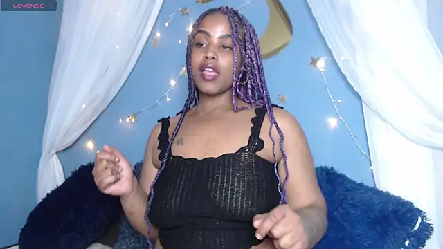ayla-0's Webcam Show