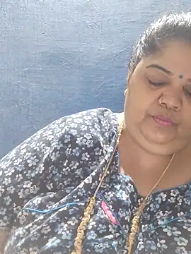 tamilthanushri's Live XXX Chat