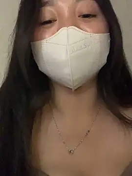 lana-kan 现场聊天室