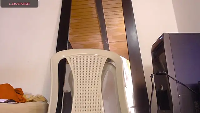 Anaconda_larga webkamerás műsora