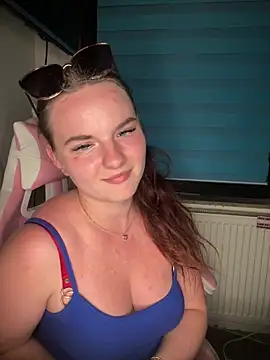 SecretSarah – Live XXX-chat