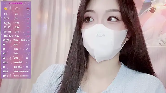 Emily_mmialody লাইভ XXX চ্যাট
