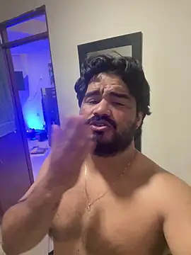MichaelBear_21 Chat XXX live