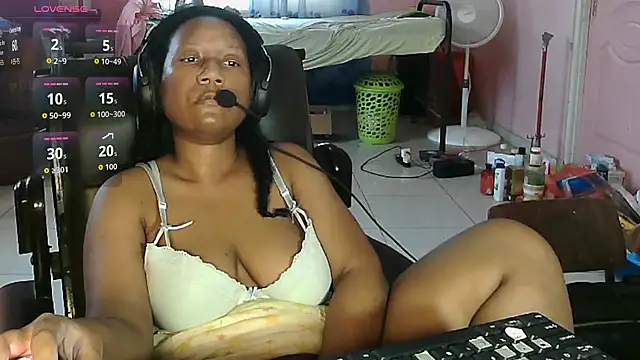 Eirondra_valeen's Live XXX Chat