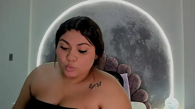 Eimy_Curvy Chat XXX in diretta