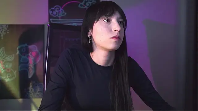 SeraphineSparda élő XXX-chatje