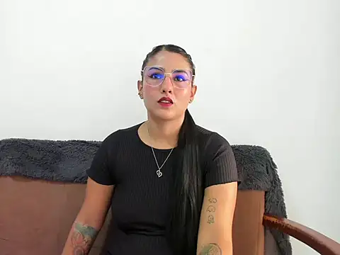 TatyGomez_ Adlı Modelin Canlı XXX Sohbeti