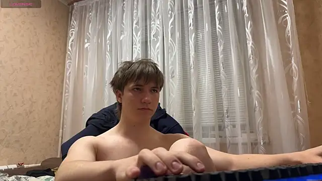 Goolden_Flaashn Webbikameraesitys