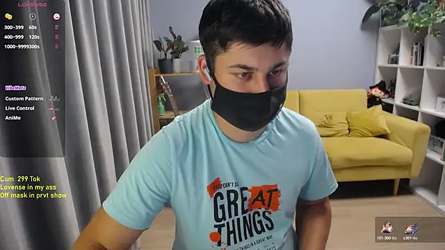 Tomguys live XXX chat