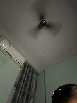 RadhikaHotty 现场XXX聊天
