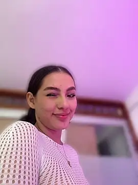 Megann_Rousee Chat XXX live