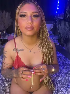 YoungXylena's Webcam Show