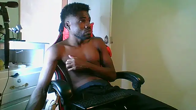 Suamyst_25 Show in webcam