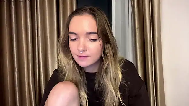 Chat XXX en directo de RoxyWet