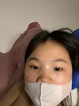 MindoraのライブXXXチャット