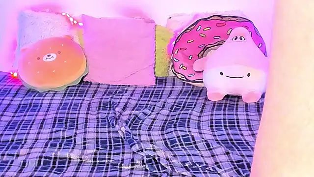 Chat +18 de LillyCandy ao vivo