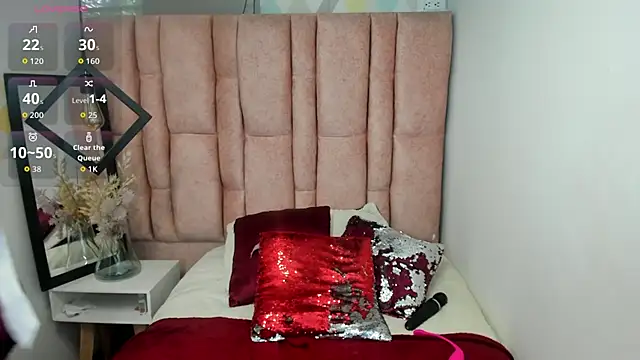 Chat +18 de Issa_Milf__ ao vivo